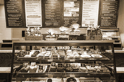 MenuBoards_BakeryCase_old
